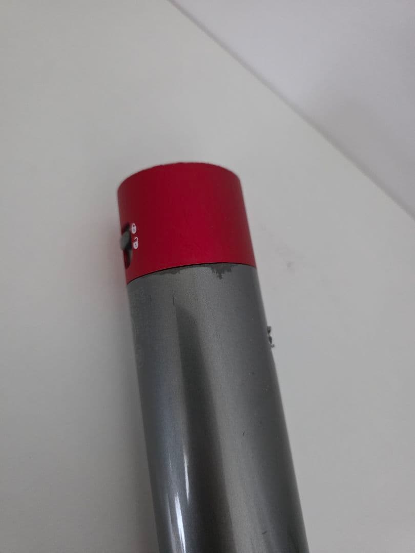 ダイソン　マルチスタイラー　エアラップ　シルバー / レッド