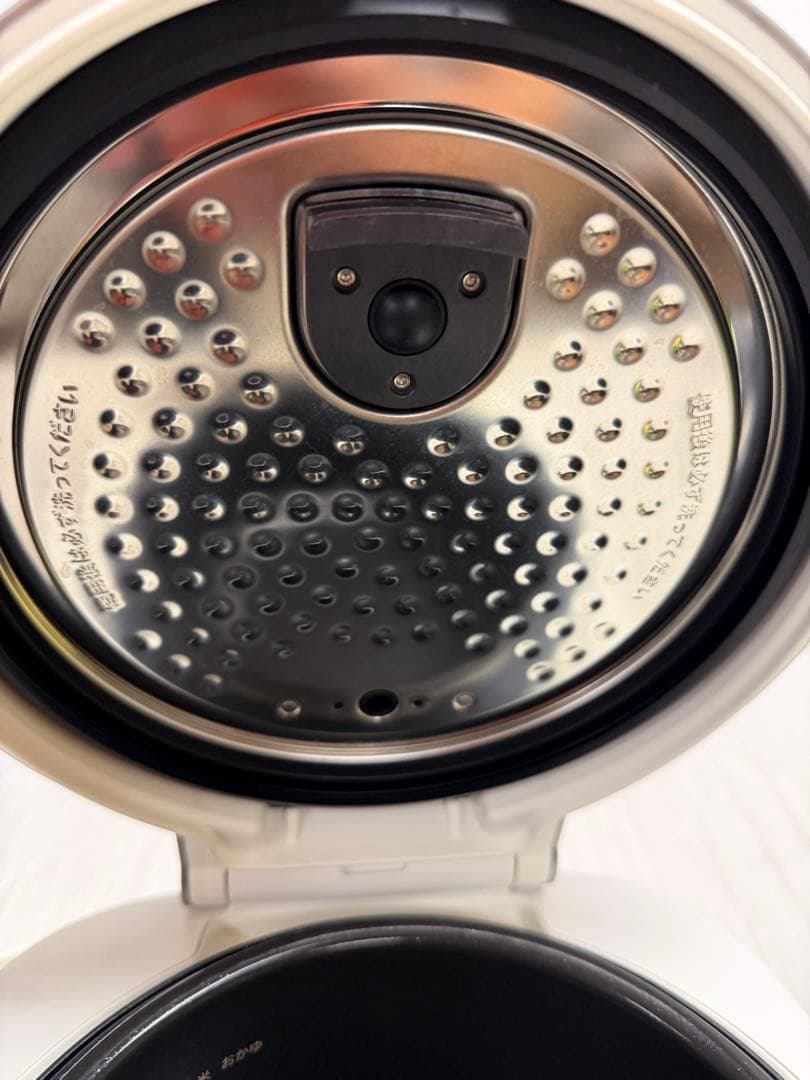 バルミューダ ザ・ゴハン 3合炊き 電気炊飯器 BALMUDA K08A-WH