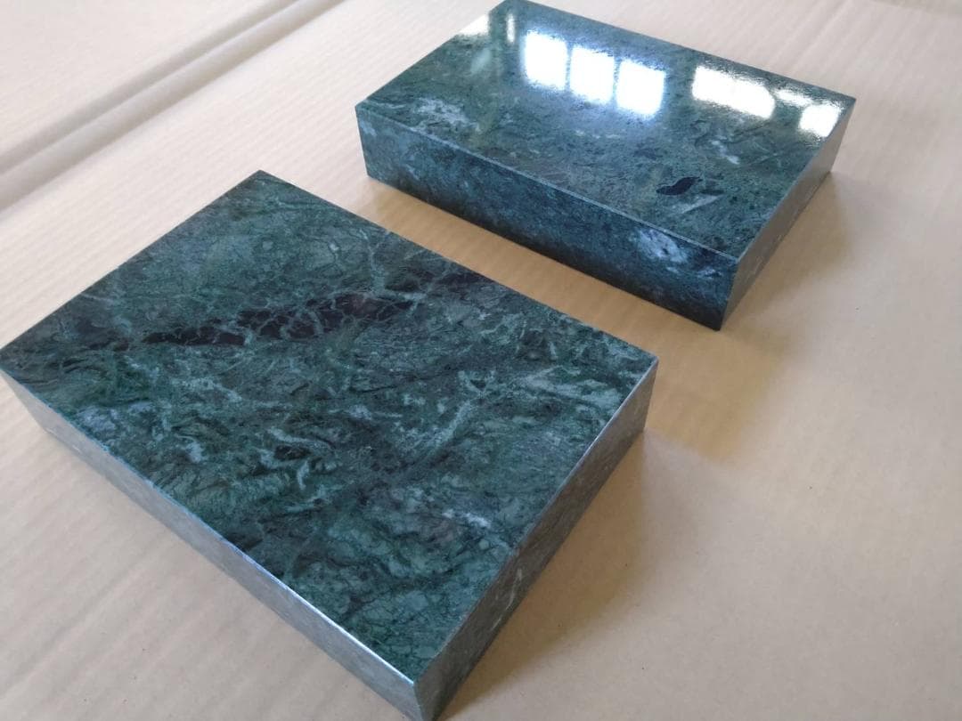 天然大理石　オーディオボード【グリーン】170×250×52●5面磨き●ペア