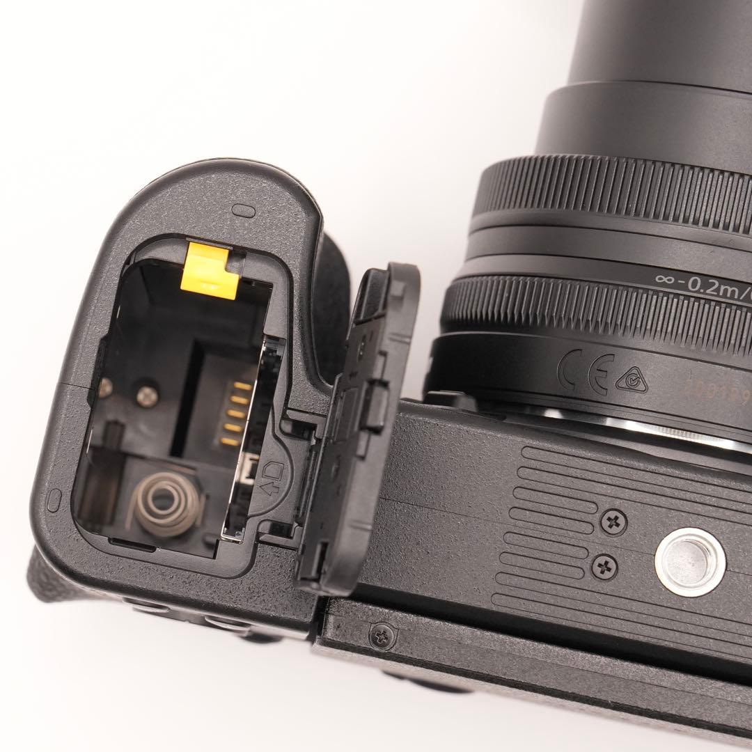 【極美品】Nikon Z30 標準レンズ NIKKOR Z DX 16-50mm