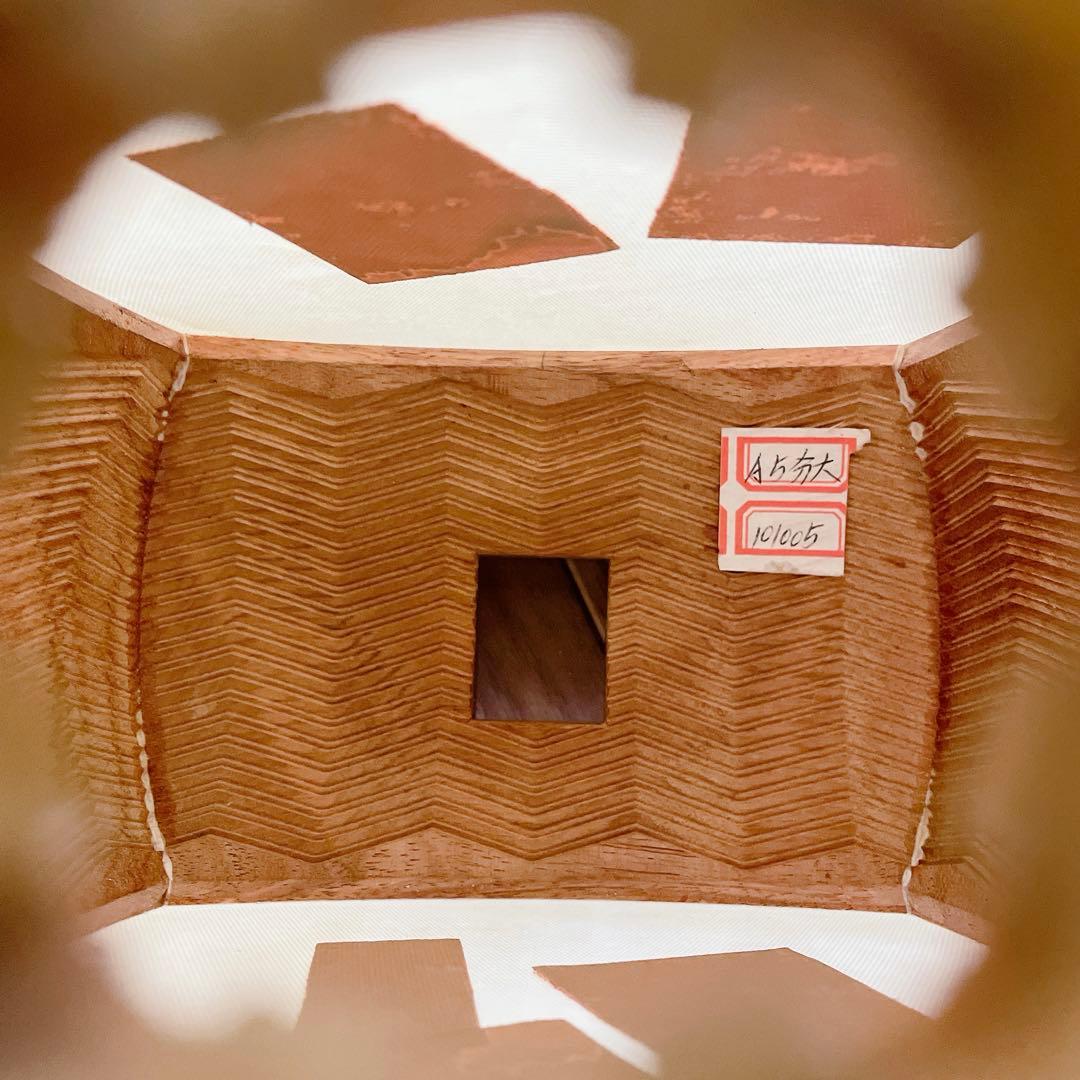 津軽三味線 金ほぞ 子持ち綾杉胴 トチ有 紅木 GP24 東さわり 犬皮 和楽器