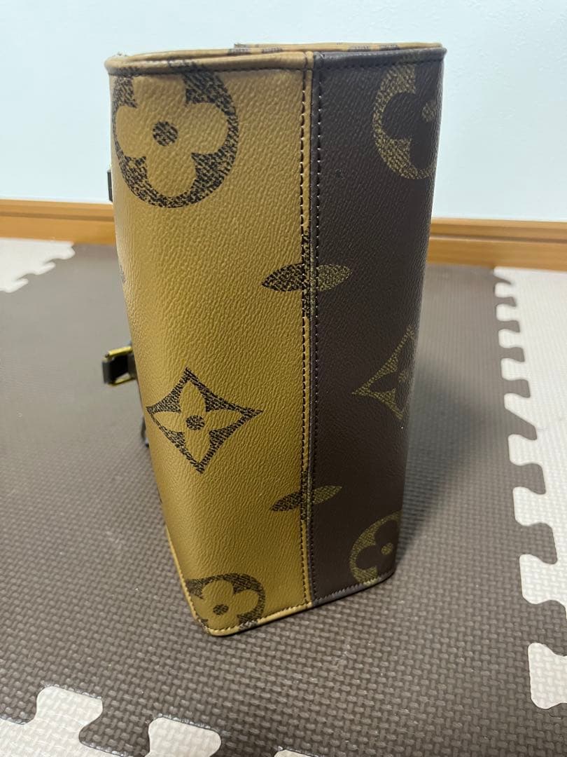 LOUIS VUITTON ルイ・ヴィトン モノグラム オンザゴー