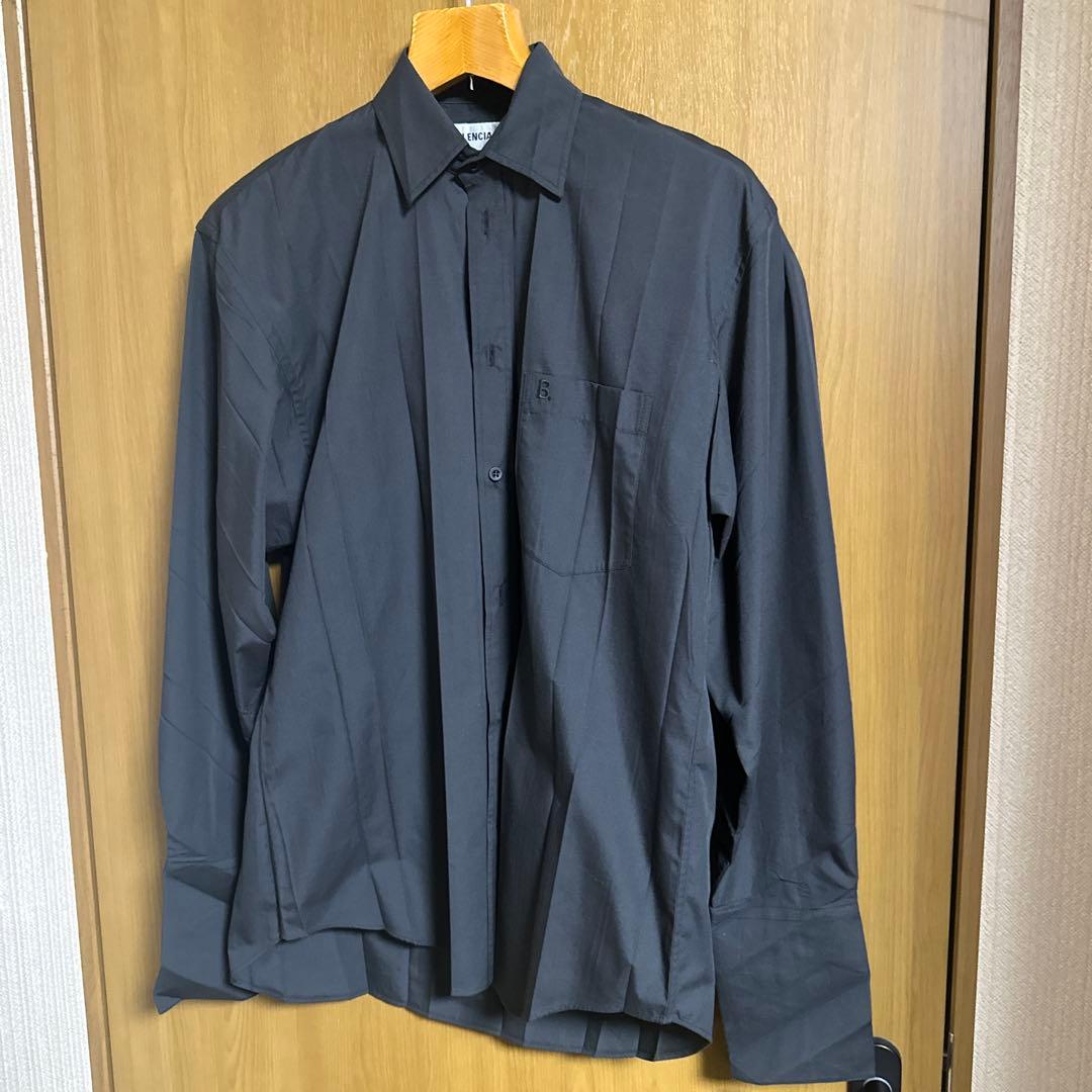 本日限定価格　美品　バレンシアガ　プリーツシャツ