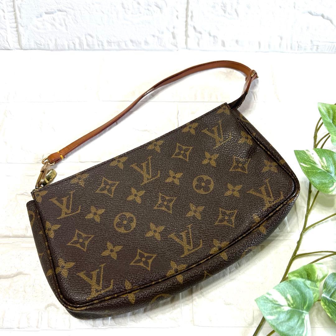 ルイヴィトン　モノグラム　アクセサリーポーチ　G金具　ポシェット　レディース