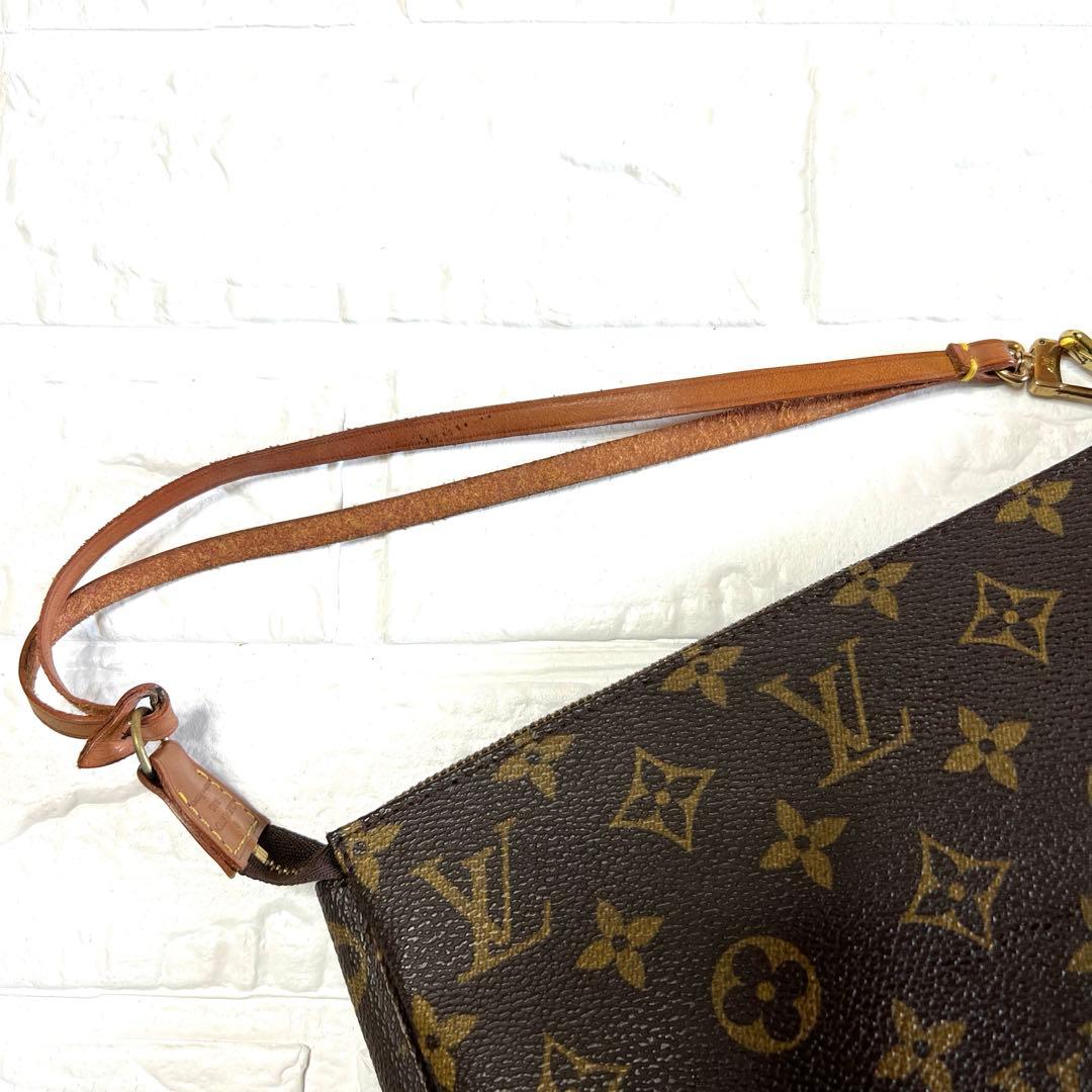 ルイヴィトン　モノグラム　アクセサリーポーチ　G金具　ポシェット　レディース