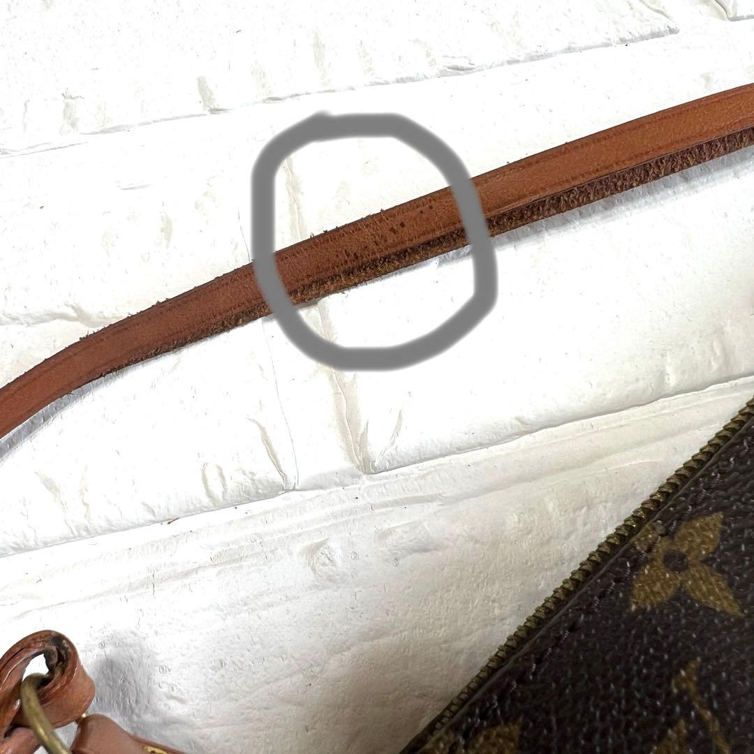 ルイヴィトン　モノグラム　アクセサリーポーチ　G金具　ポシェット　レディース