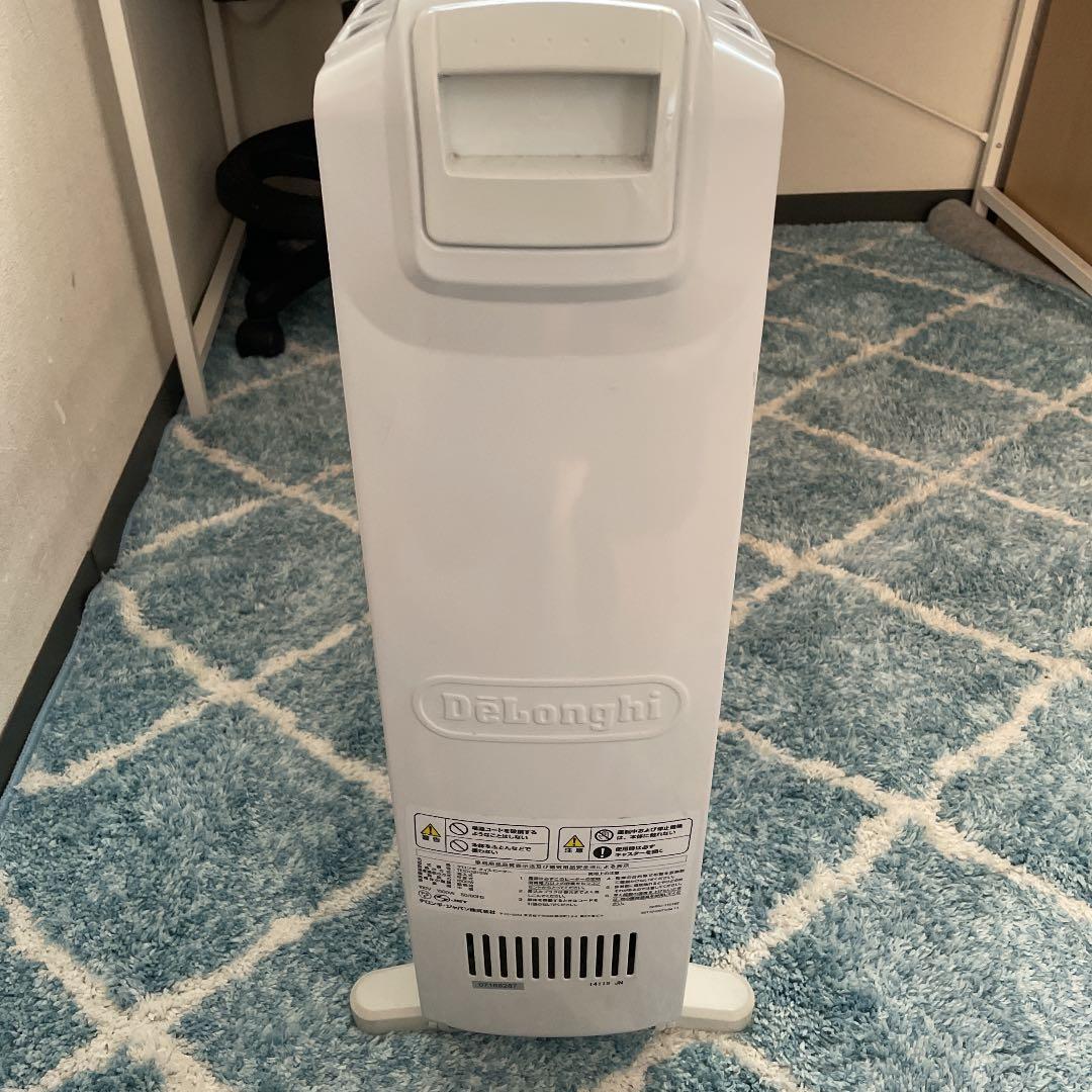 送料込デロンギオイルヒーター気持ちのいい暖かさ　安心安全あったかい　ECOモード