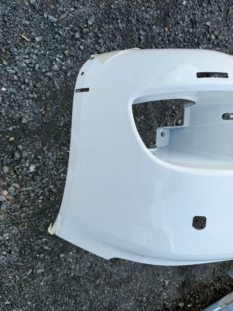 t*o様 18クラウン　フロントバンパー　パール新品（長期保管品）