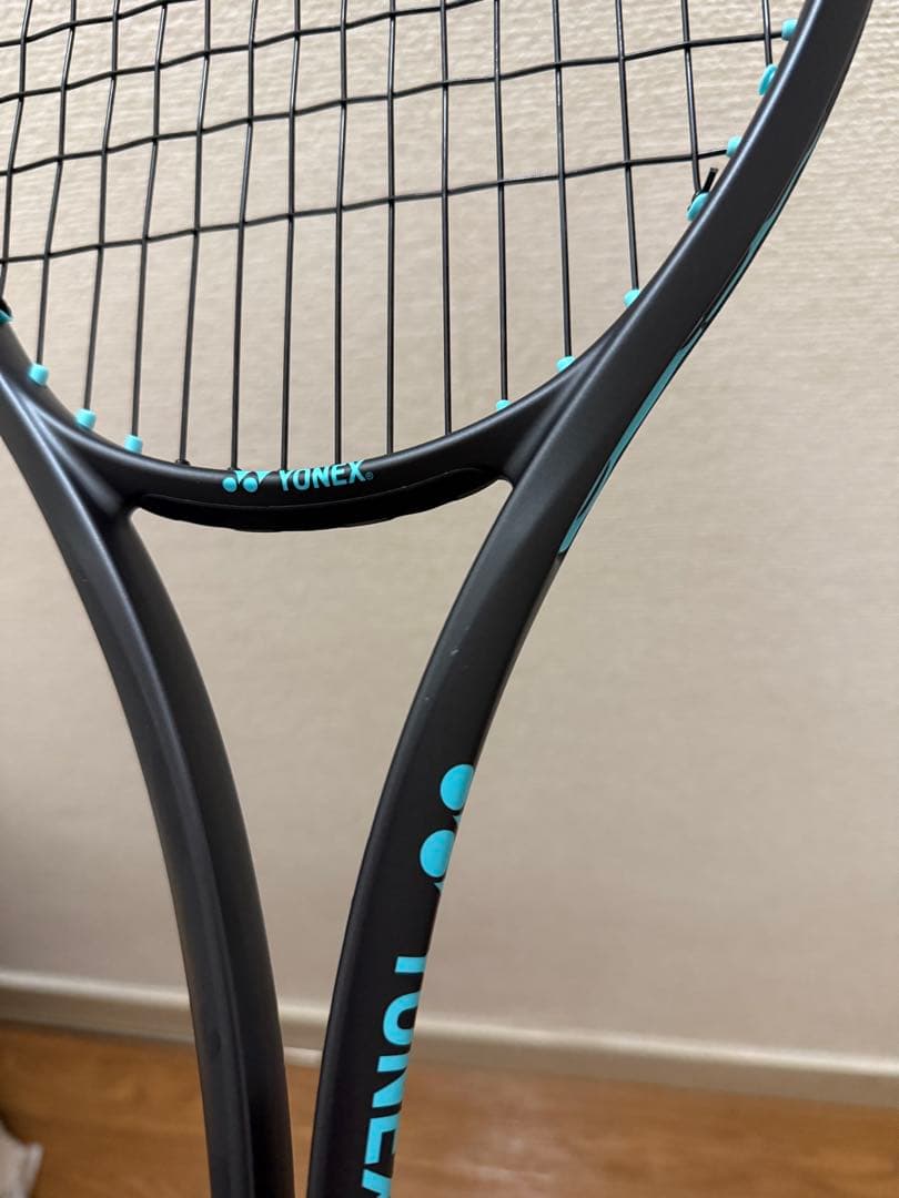 【極美品・使用回数僅か】　YONEX ジオブレイク70S UL1