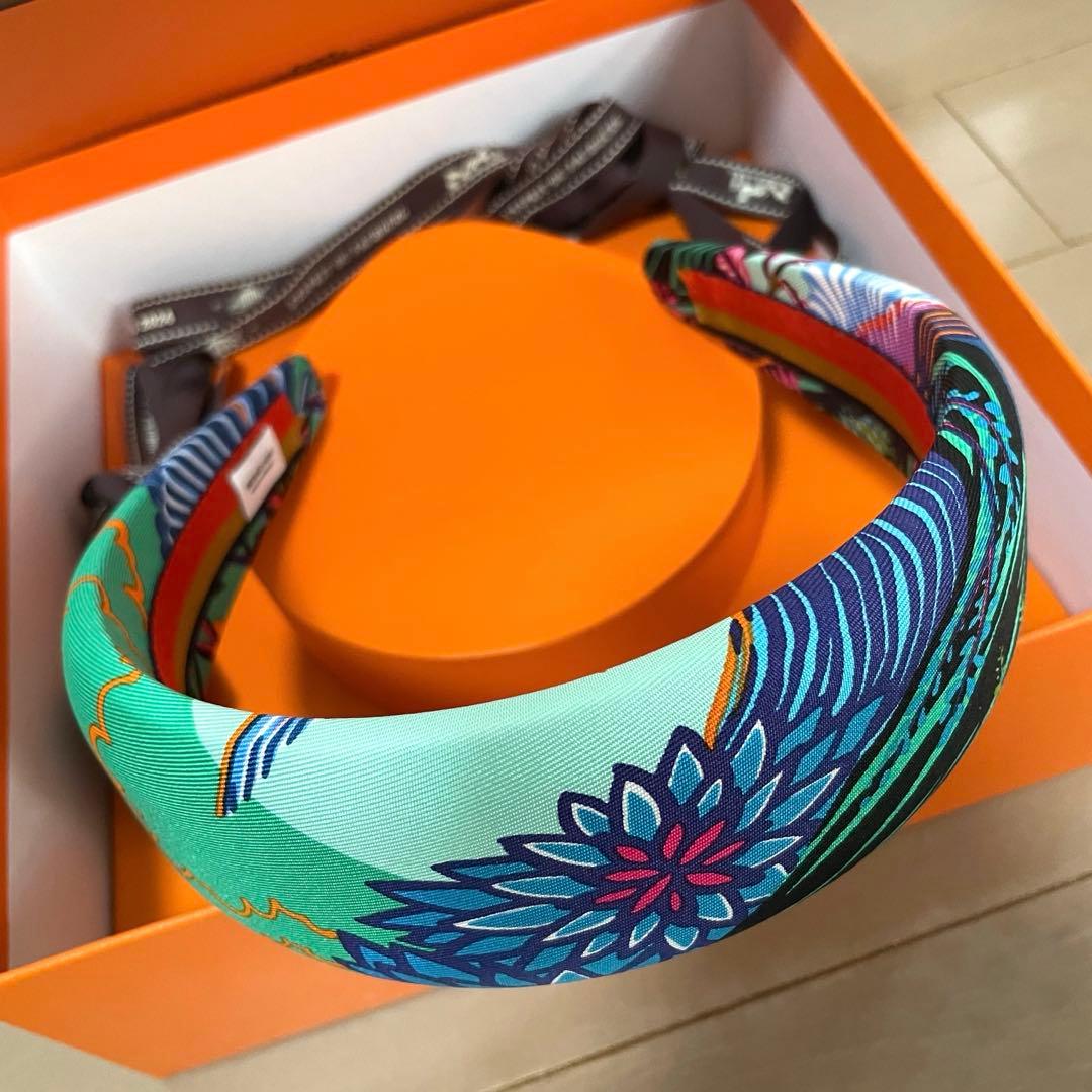 新品HERMES カチューシャ