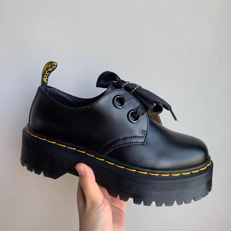 Dr.martens 厚底 2穴 ローカット マーチンブーツ レディース