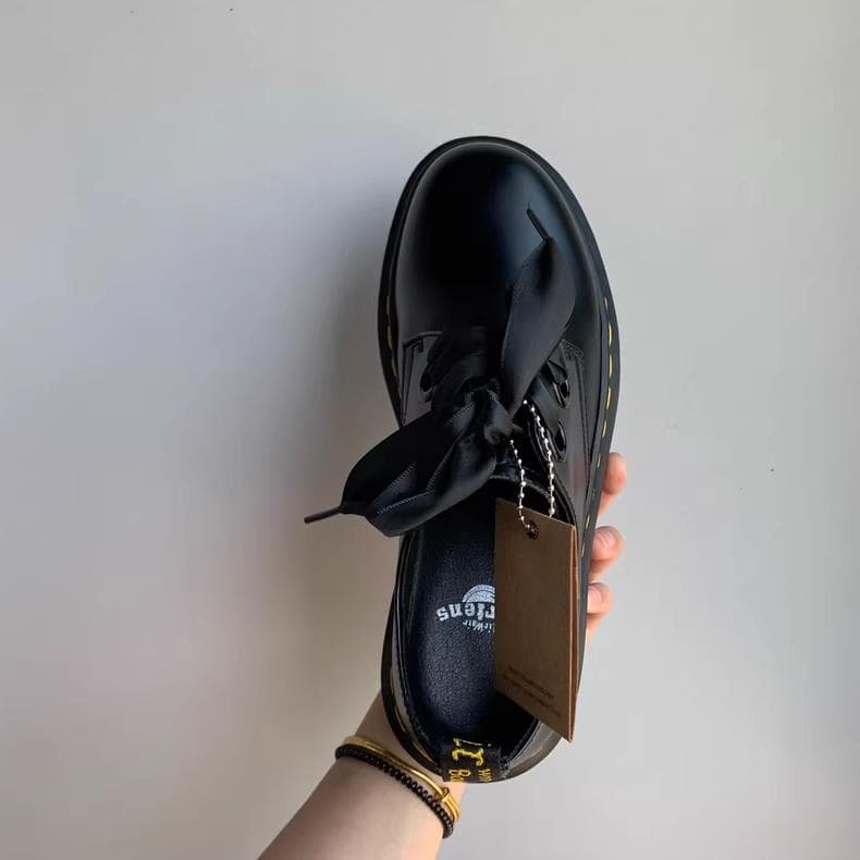 Dr.martens 厚底 2穴 ローカット マーチンブーツ レディース