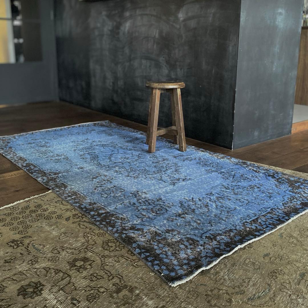 くすみスカイブルー　ヴィンテージラグ　オーバーダイ　トルコラグ