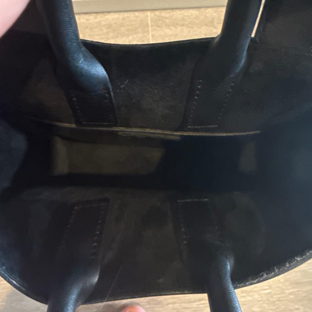 PIENI ピエニ ハンドバッグ レザー ブラック ミニマル 北欧デザイン