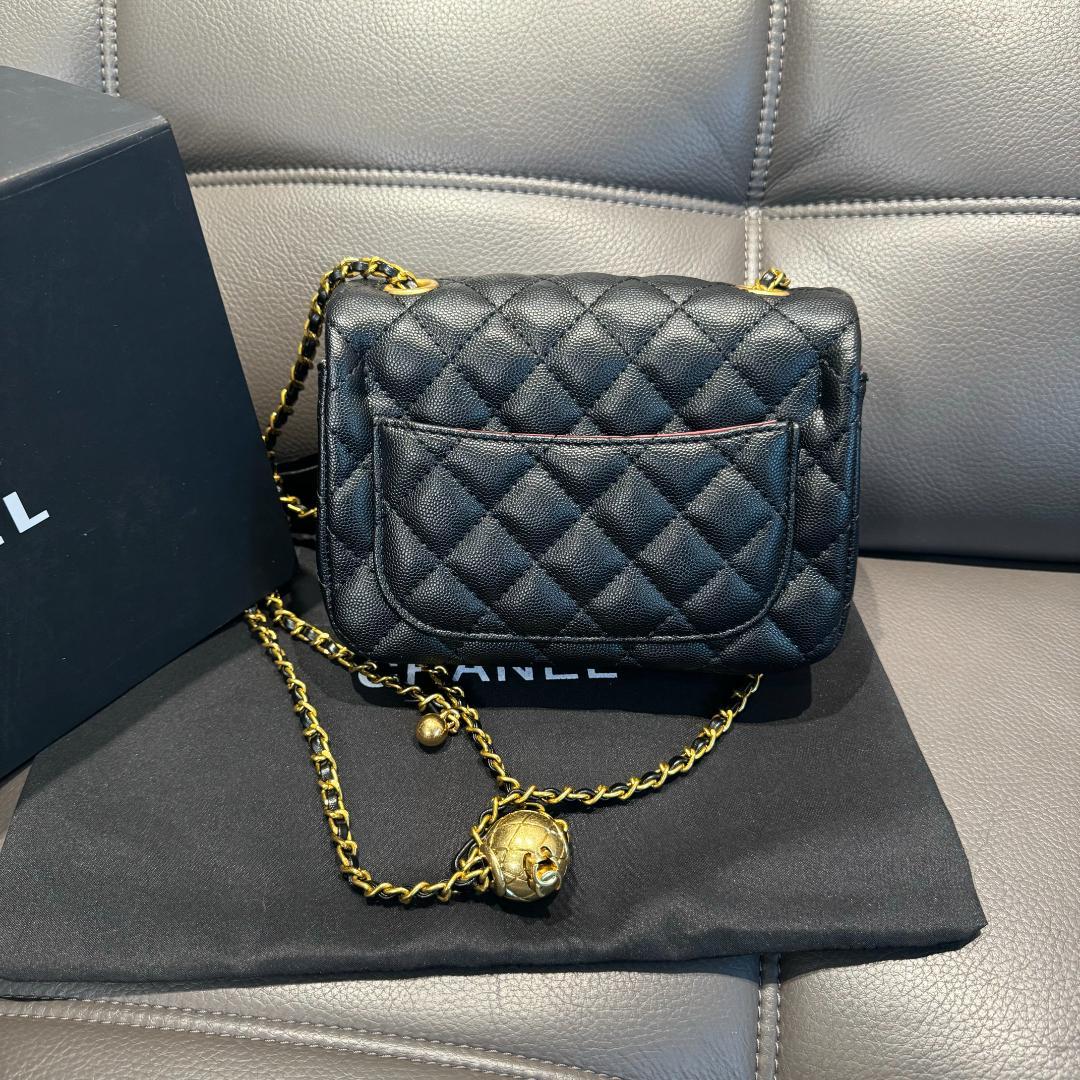 ブラック キルティング ショルダーバッグ