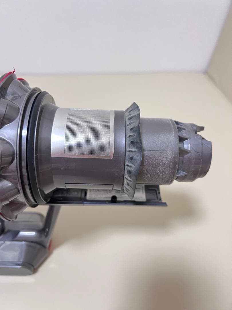 ダイソン Digital Slim Fluffy SV18 本体のみ