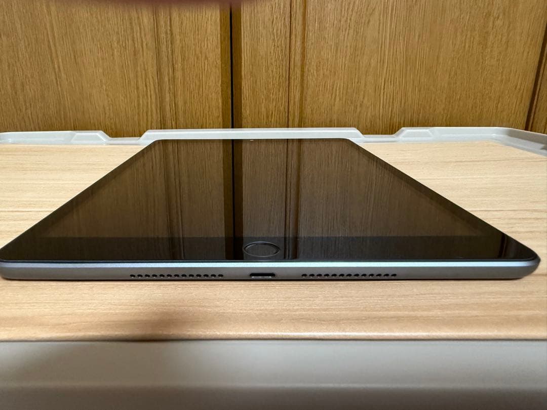 L*o様 Apple iPad 第8世代 32GB スペースグレー 本体