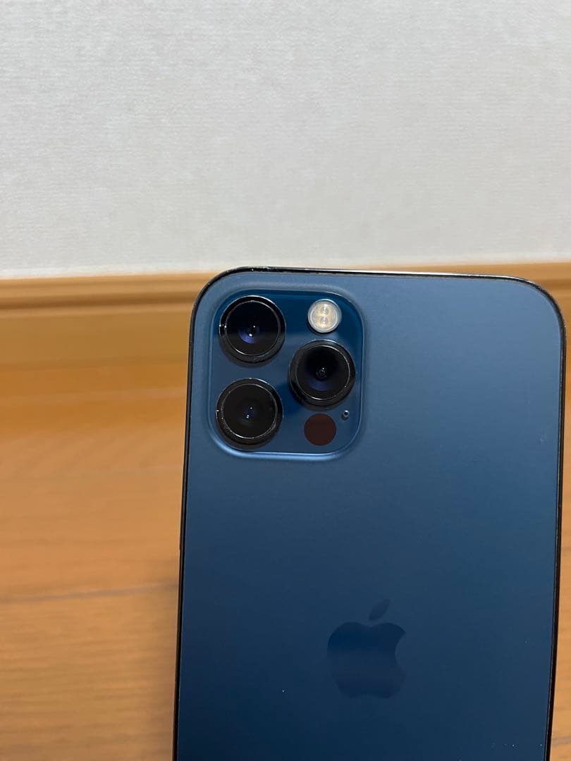 Apple iPhone 12 Pro SIMフリーケース付き