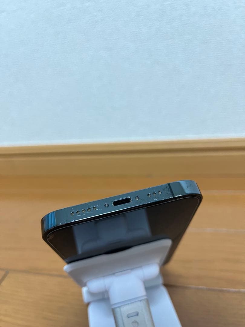 Apple iPhone 12 Pro SIMフリーケース付き