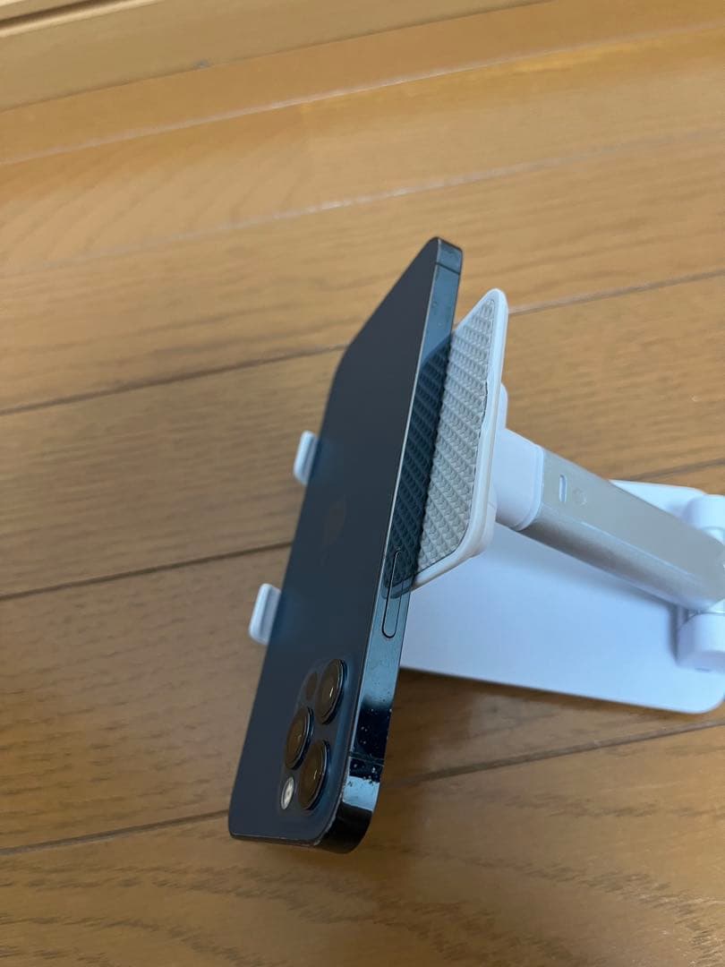 Apple iPhone 12 Pro SIMフリーケース付き