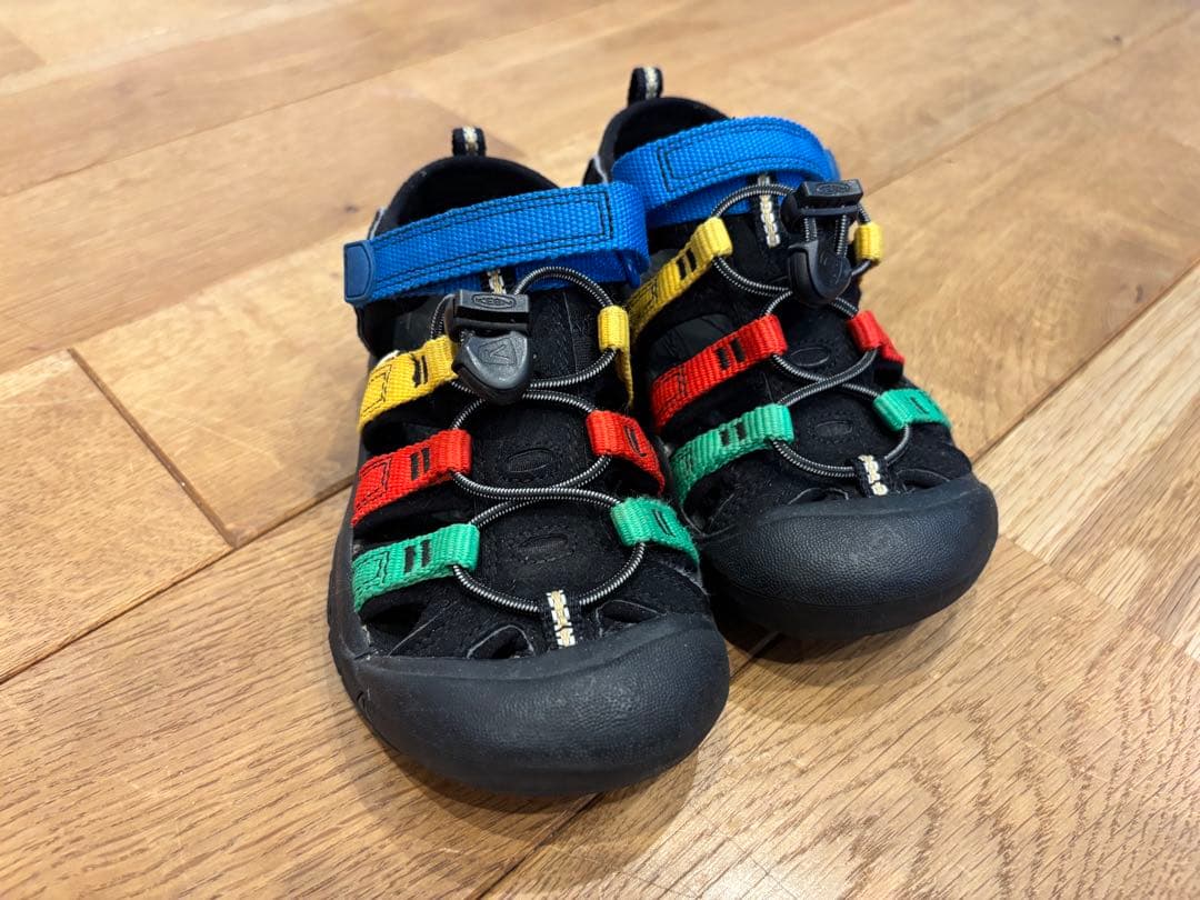 mont-bellウォーターシューズ　ラッシュガード＆keen サンダルセット☆