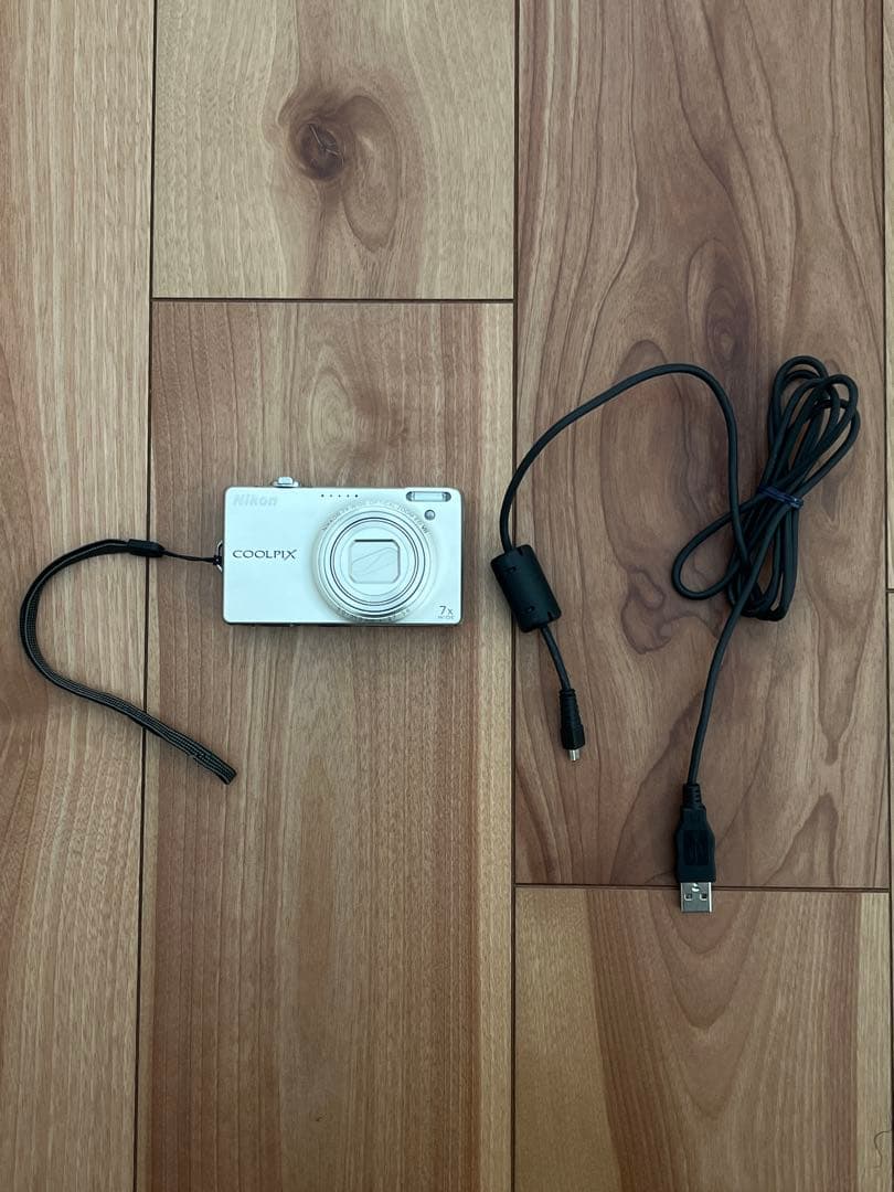 デジタルカメラ Nikon coolpix s6000