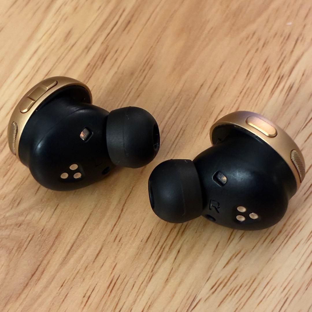 【匿名配送】LOUIS VUITTON Bluetooth イヤホン ピンク