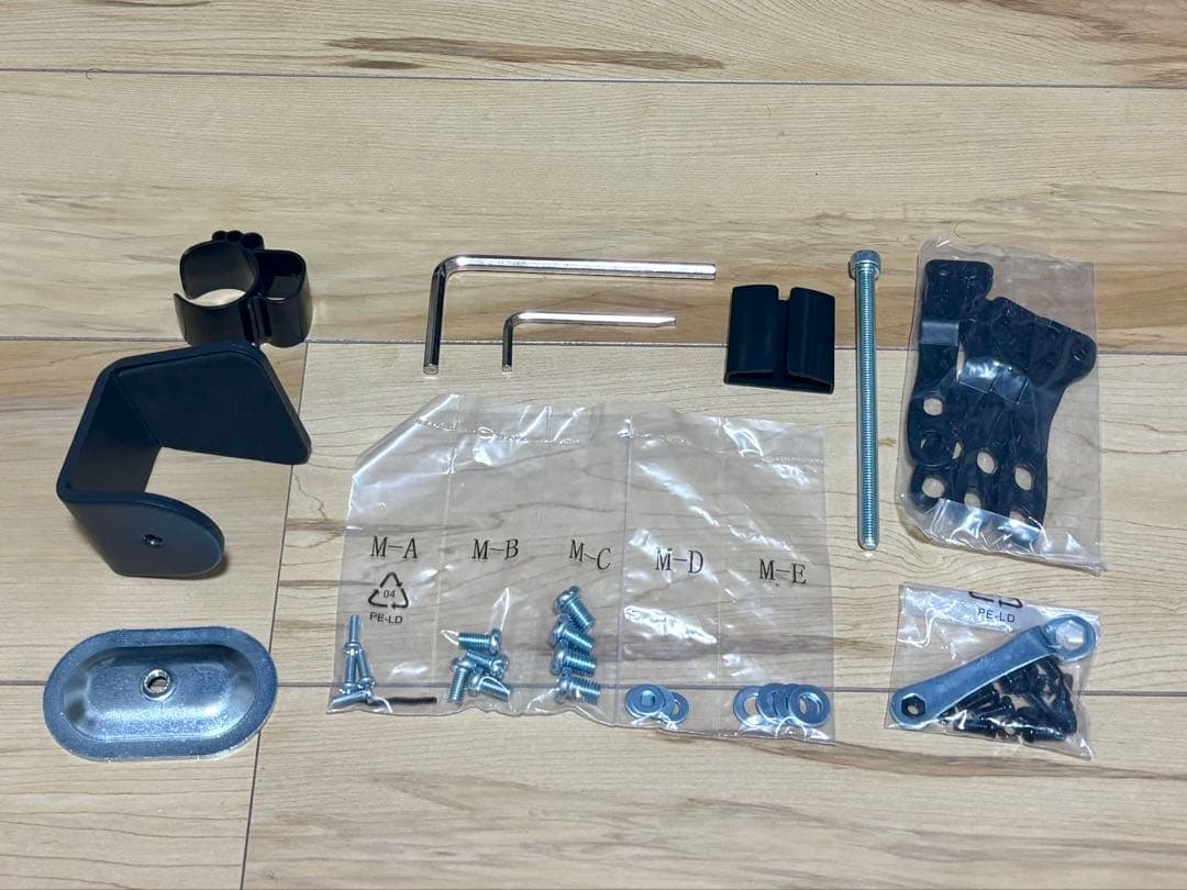 Bauhutte (バウヒュッテ) モニターアーム BMA-1TG-BK