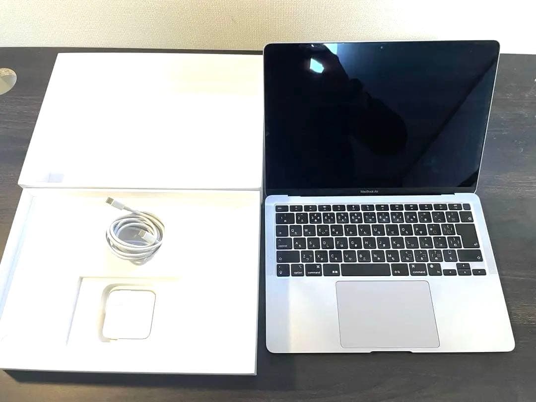 MacBook Air 本体 シルバー 8GB 256GB 箱付き