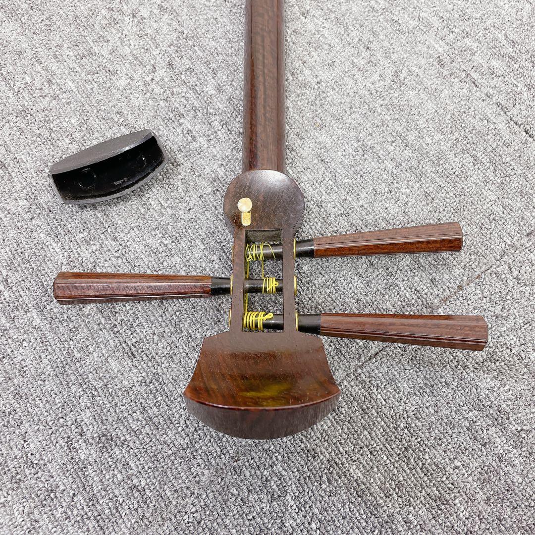 三味線 トチ入り紅木 二本溝 金細 細棹 子持ち綾杉胴 紅木 糸巻き k9