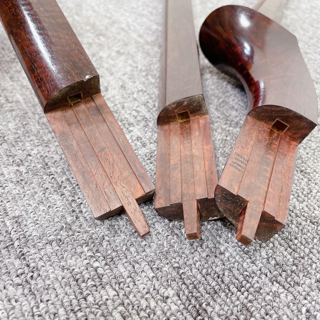 三味線 トチ入り紅木 二本溝 金細 細棹 子持ち綾杉胴 紅木 糸巻き k9