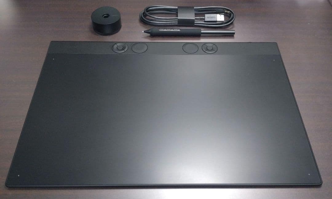 液タブ・ペンタブ Wacom Intuos Pro Large 2025