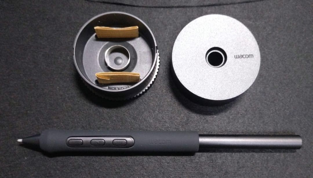 液タブ・ペンタブ Wacom Intuos Pro Large 2025