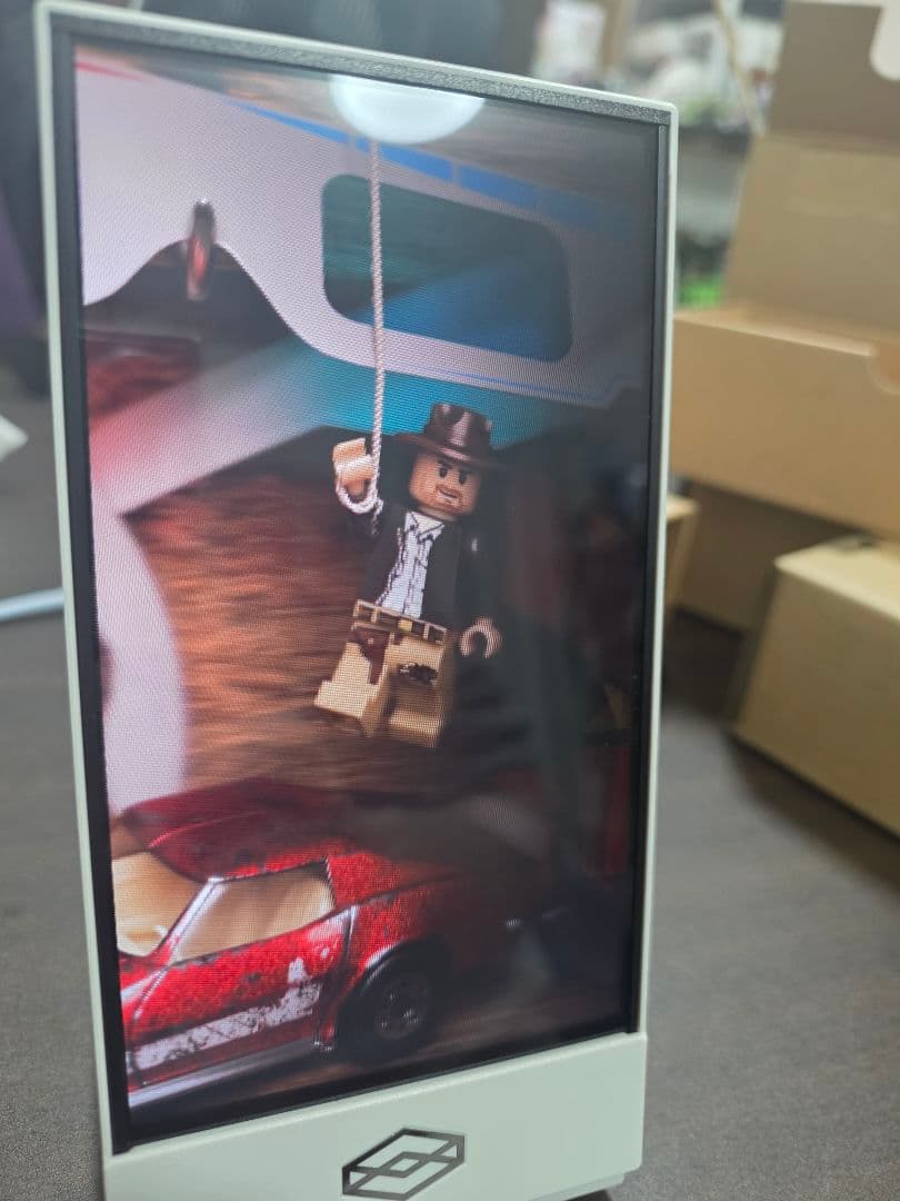 lookig glass go 裸眼立体視ディスプレイ