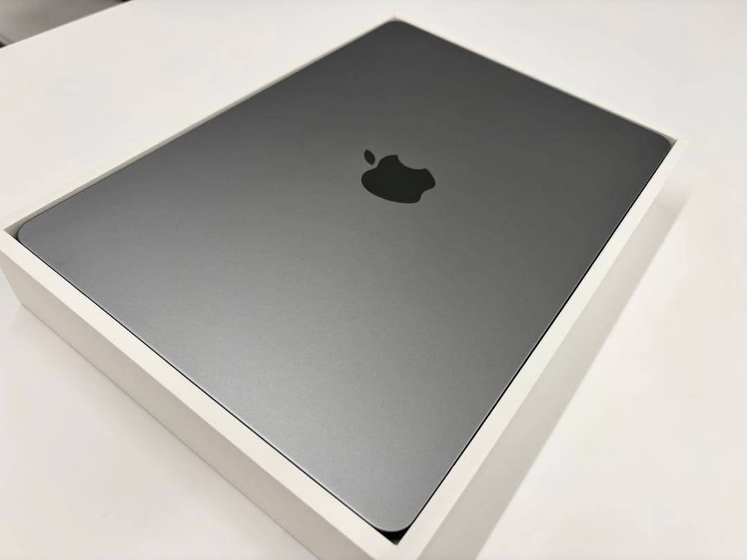 Apple MacBook Air 本体 13.6インチ M2 512GB