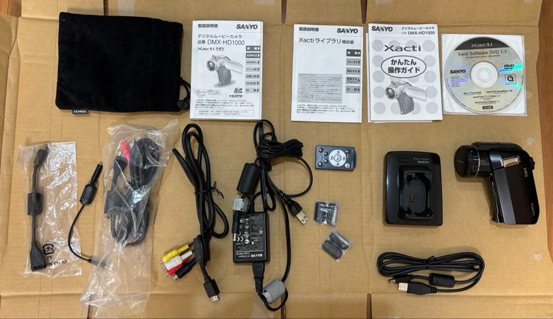SANYO製デジタルムービーカメラ Xacti DMX-HD-1000