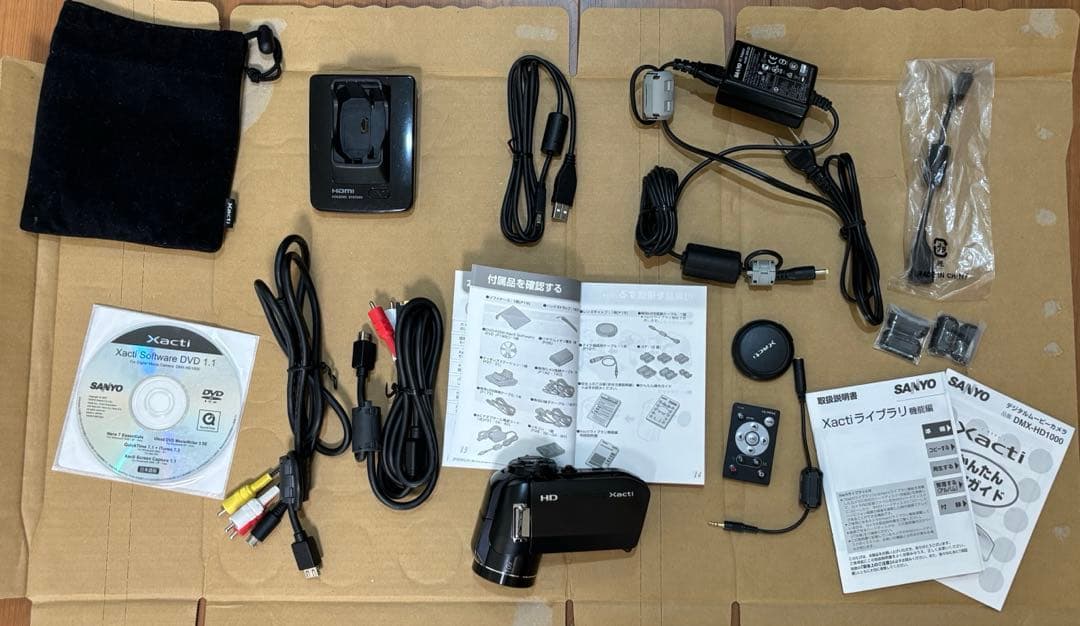 SANYO製デジタルムービーカメラ Xacti DMX-HD-1000