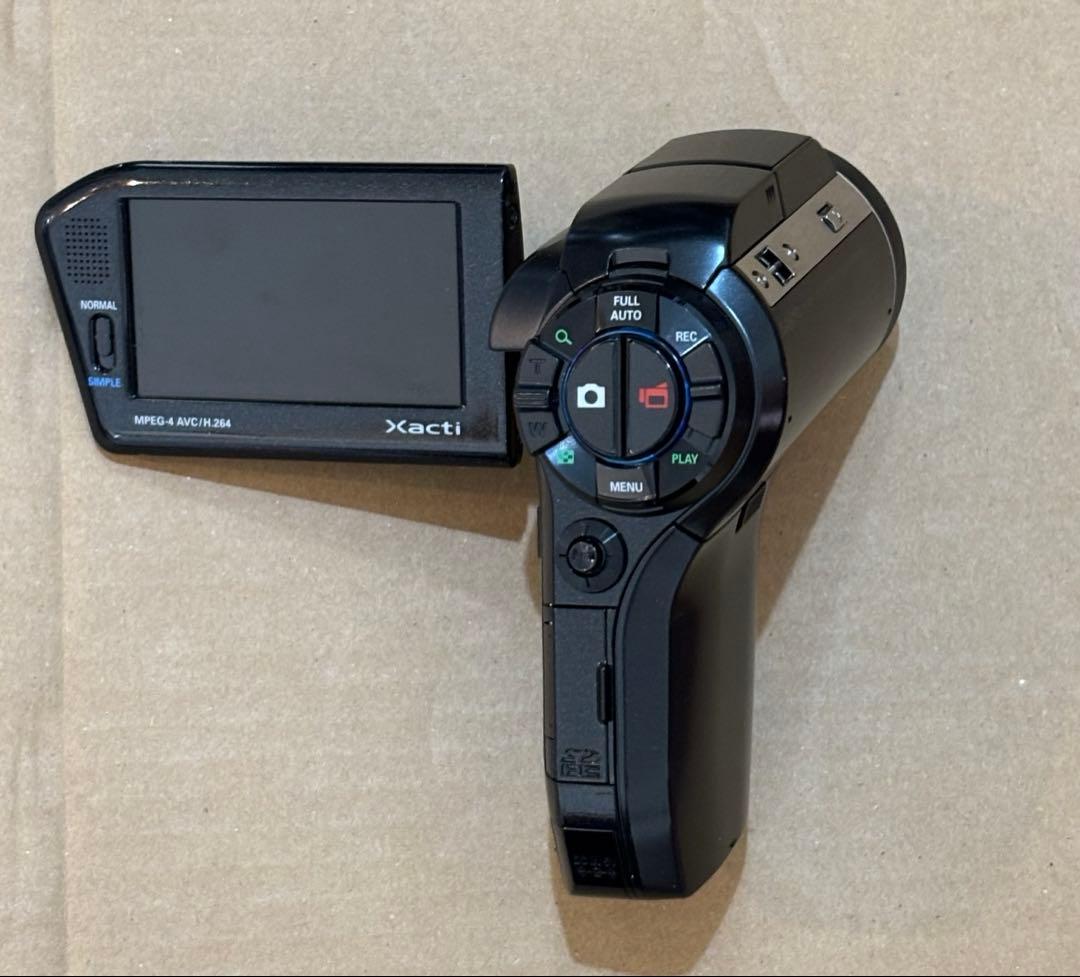 SANYO製デジタルムービーカメラ Xacti DMX-HD-1000