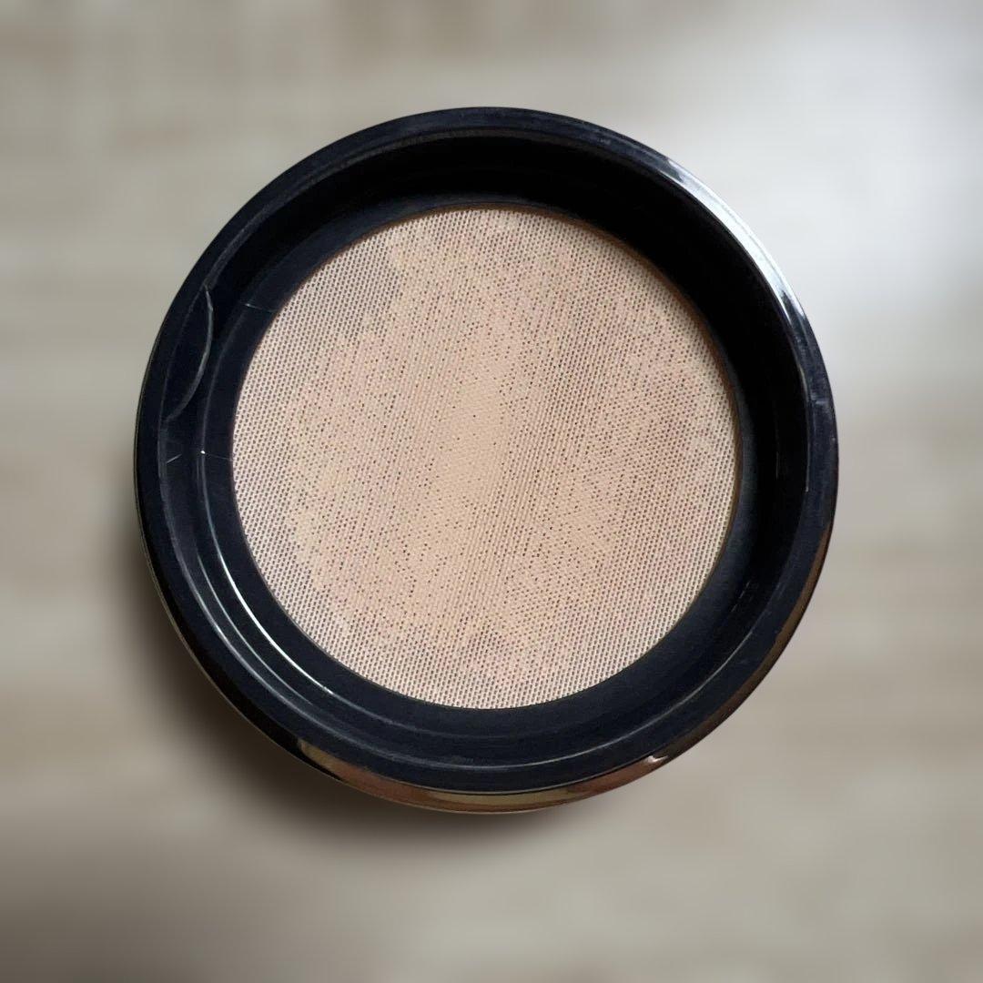 クレ・ド・ポー ボーテ ルースパウダー ベージュ