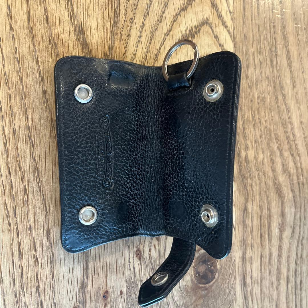 レザー製 黒 キーケース スナップボタン付き