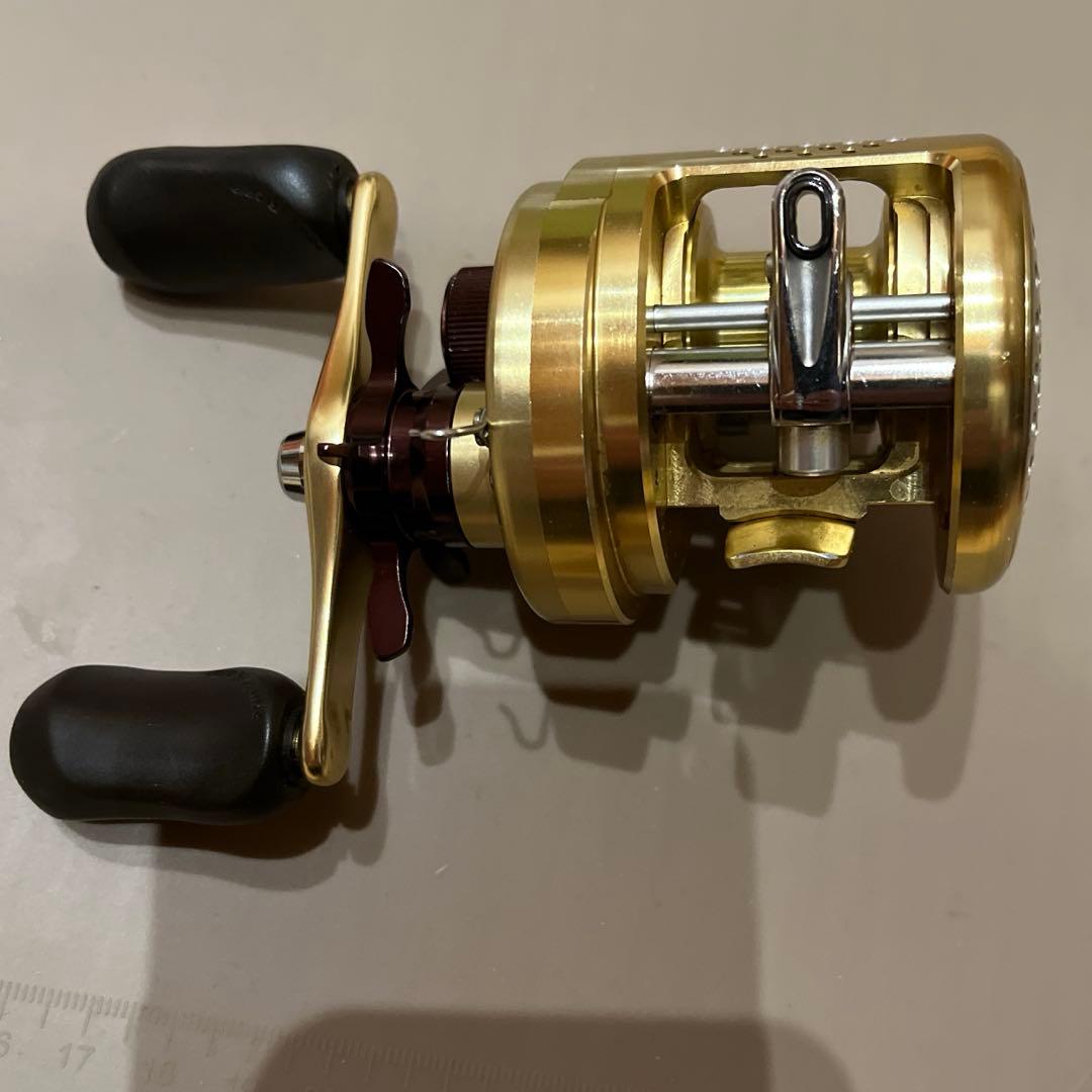 シマノ 01 カルカッタコンクエスト 50 アベイル Avail