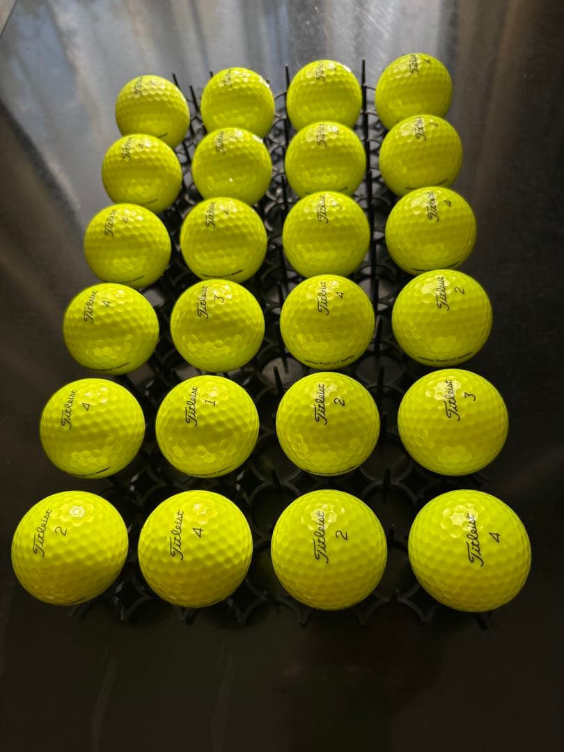 新品に近い　送料込み　タイトリスト　PRO V1 ロストボール 24球セット