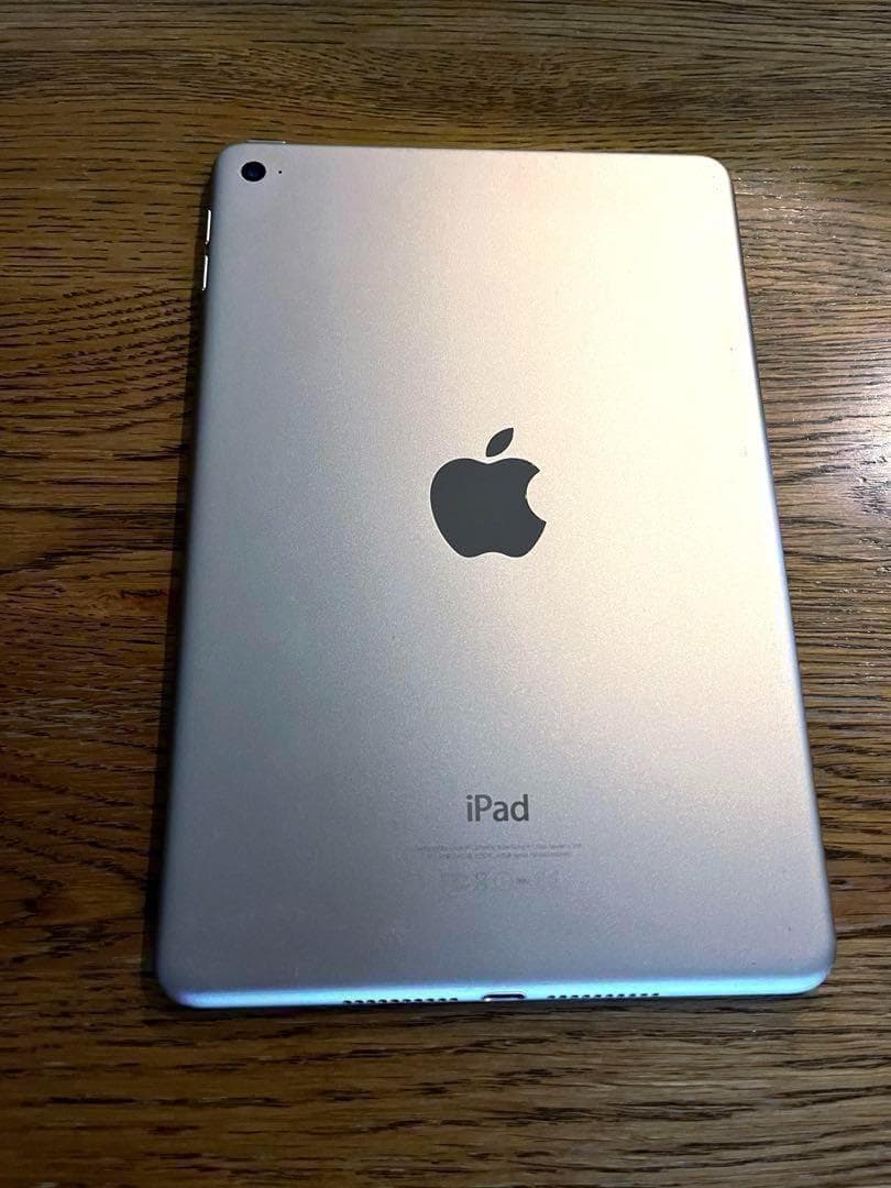 【送料無料】iPad mini4 Wi-Fiモデル　128GB Apple