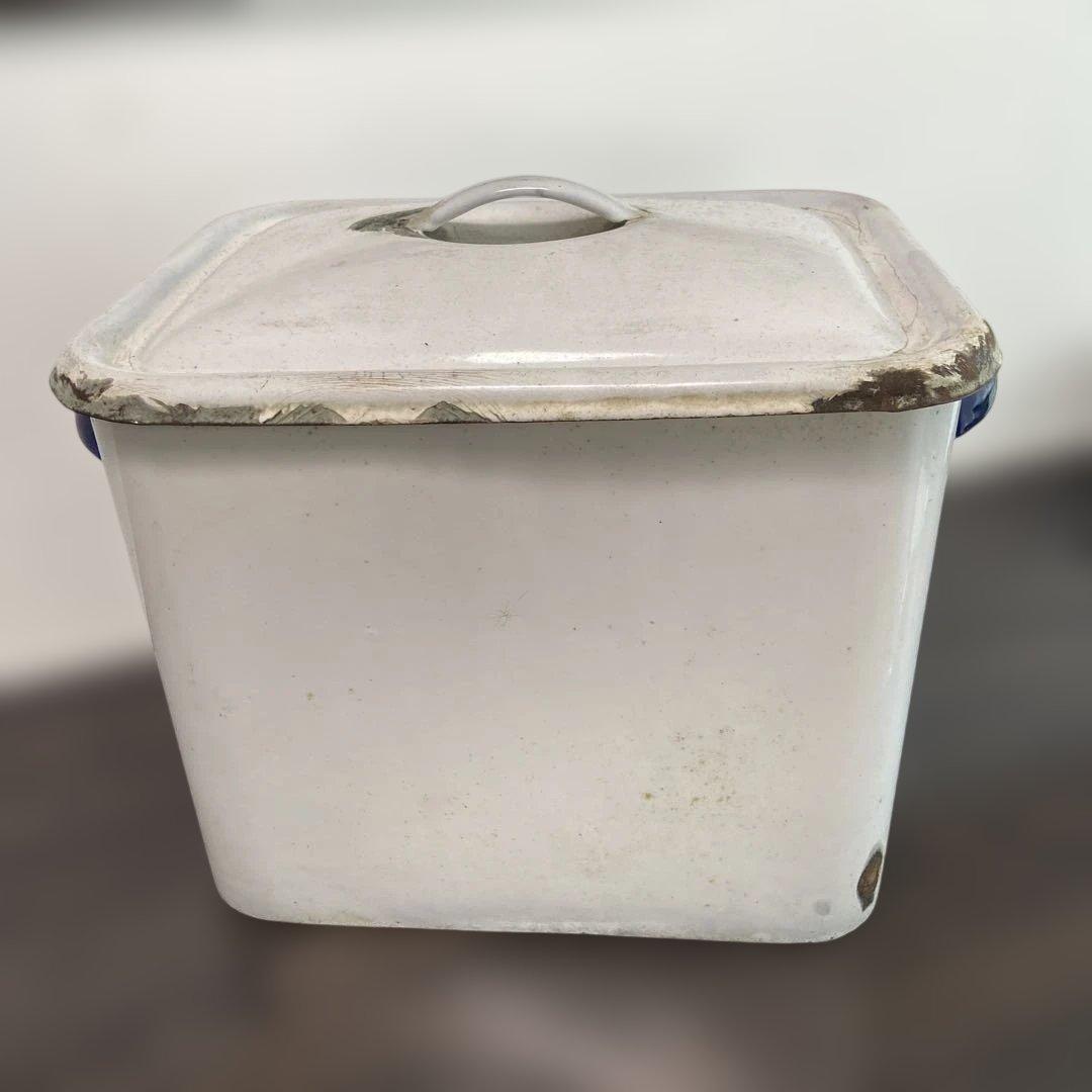 イギリスアンティーク　ホーローブレッド缶　ビンテージ　蚤の市