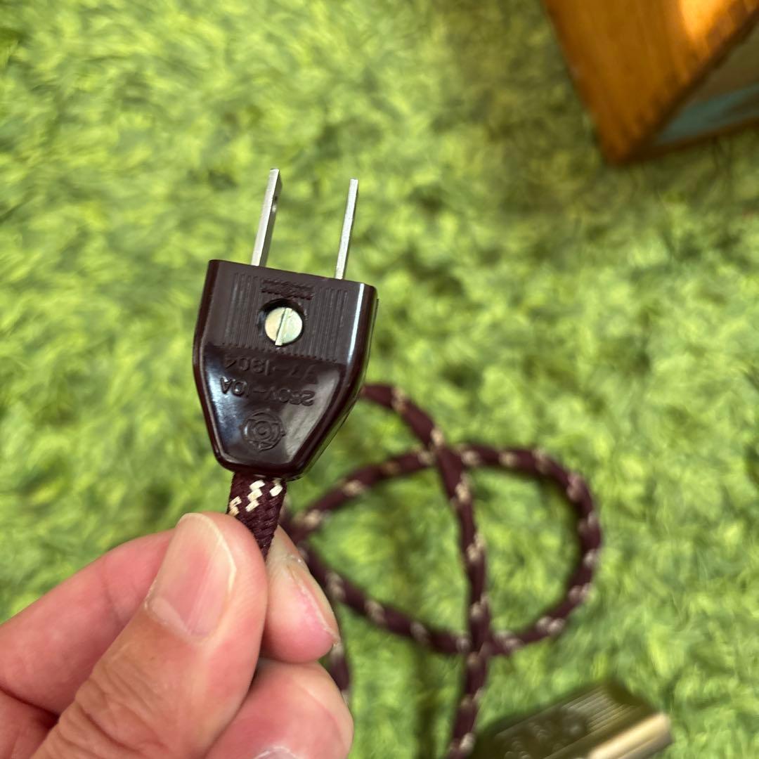 レトロ　HITACHI 300W アイロン 木箱付き