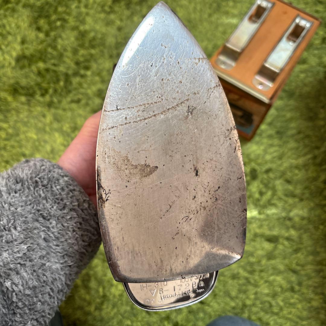 レトロ　HITACHI 300W アイロン 木箱付き