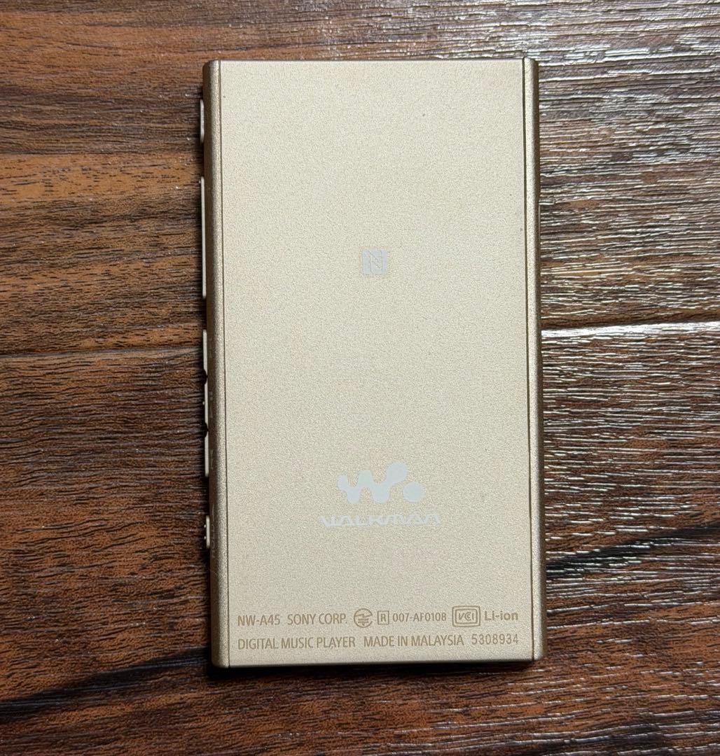 美品！バッテリ良好ソニー ウォークマン NW-A45 16GBシャンパンゴールド