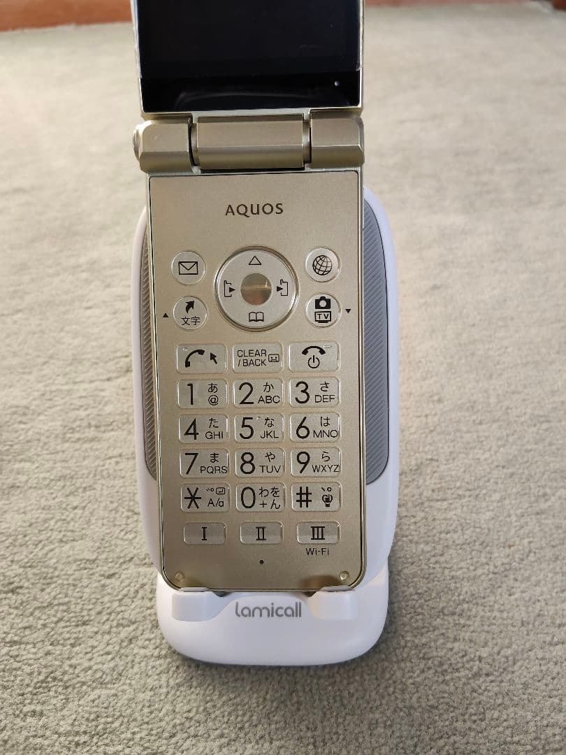 601SH AQUOSケータイ2 アクオス ほぼ未使用 フルセット 元箱入 !