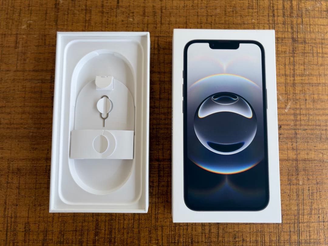 Apple iPhone 16e ブラック 128GB