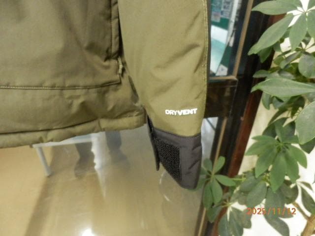 THE NORTH FACE ダウンジャケット フード付き オリーブ